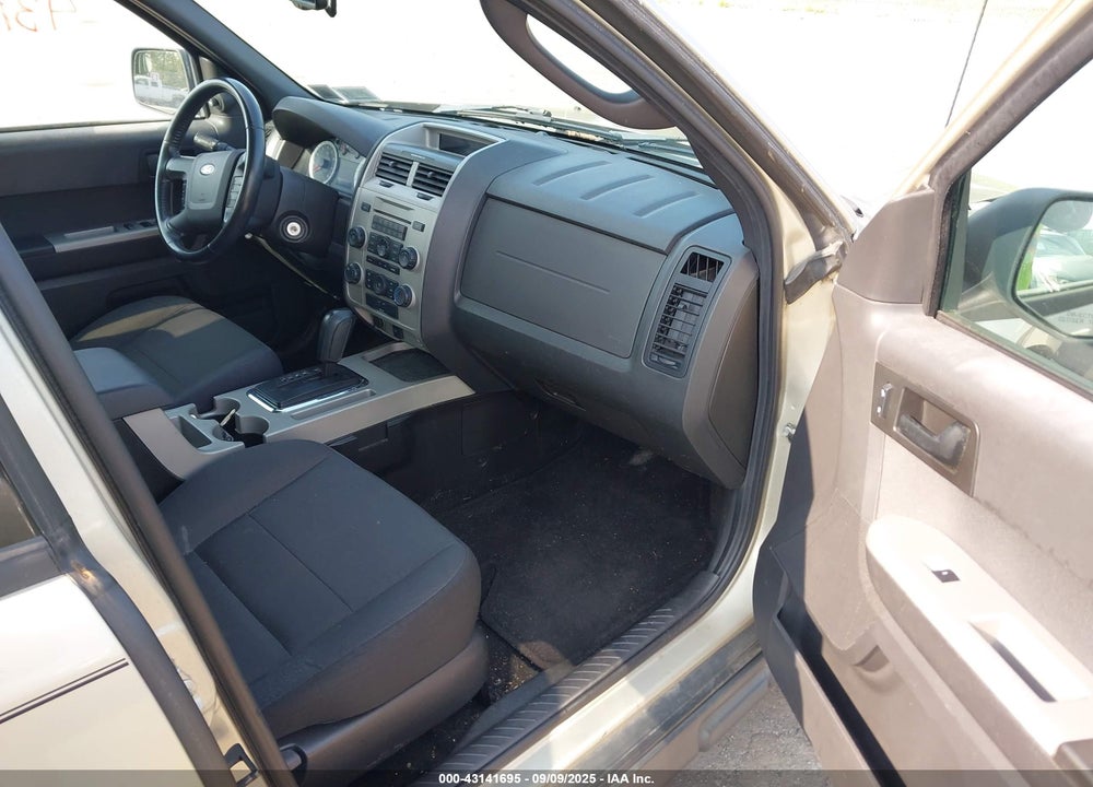 2011 FORD ESCAPE VIN: 1FMCU9D7XBKB92611