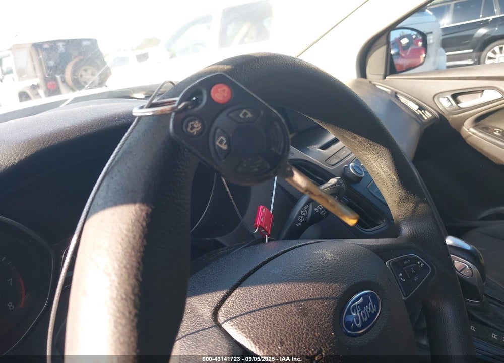 2016 FORD FOCUS VIN: 1FADP3K25GL216664