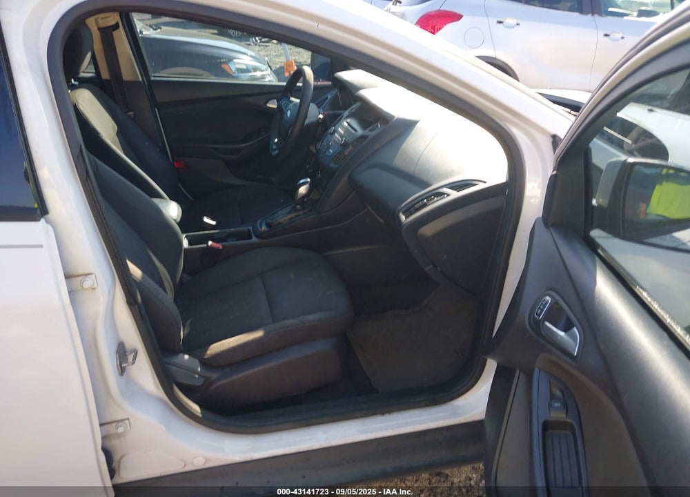 2016 FORD FOCUS VIN: 1FADP3K25GL216664