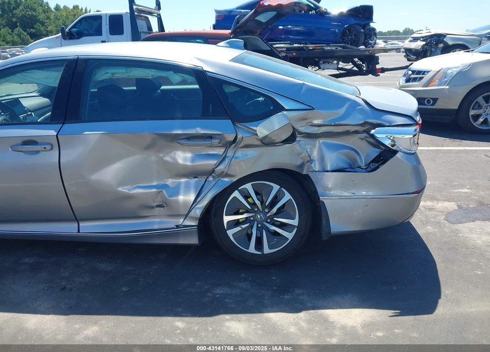 2018 HONDA ACCORD VIN: 1HGCV3F50JA015873