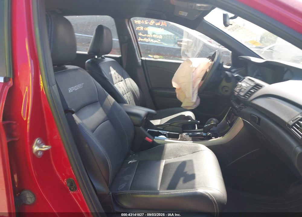 2016 HONDA ACCORD VIN: 1HGCR2F58GA103626