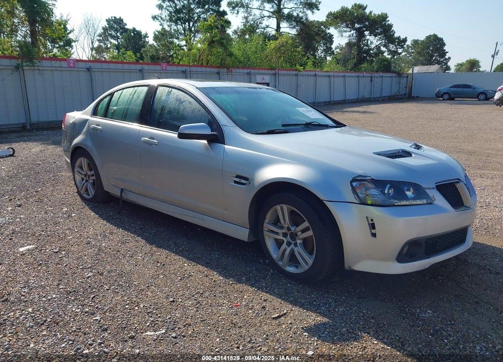 2009 PONTIAC G8 VIN: 6G2ER57739L211384