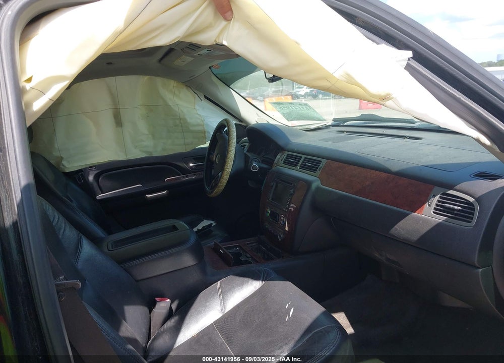 2009 CHEVROLET SUBURBAN 1500 VIN: 1GNFK36329R145158
