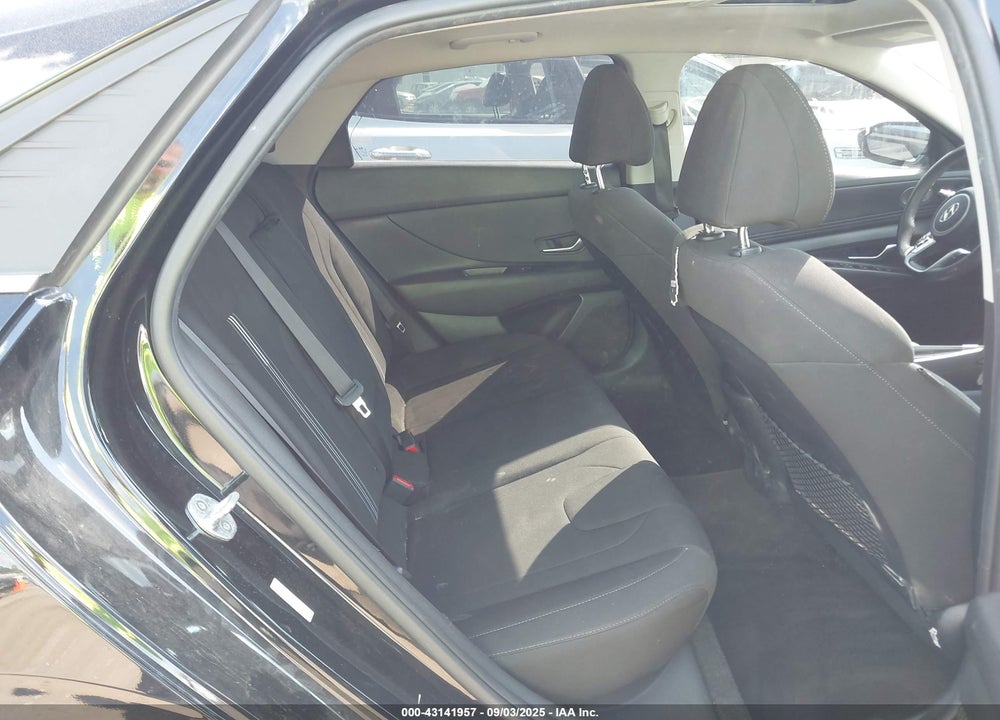 2021 HYUNDAI ELANTRA VIN: KMHLN4AG2MU197426