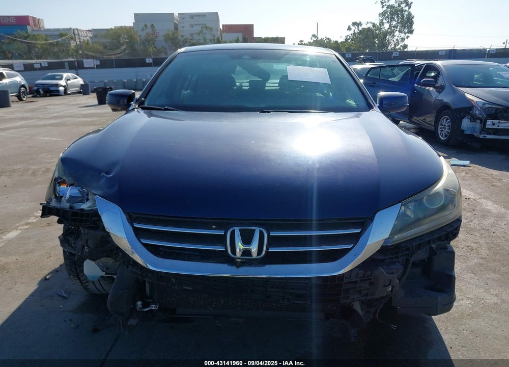 2013 HONDA ACCORD VIN: 1HGCR2F85DA258026