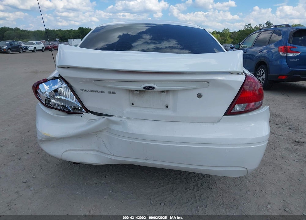 2005 FORD TAURUS SE VIN: 1FAFP53295A158053