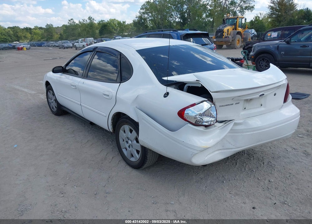 2005 FORD TAURUS SE VIN: 1FAFP53295A158053