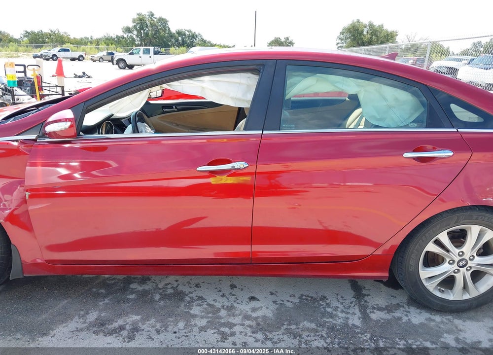 2011 HYUNDAI SONATA VIN: 5NPEC4AC2BH143907