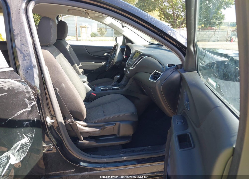 2021 CHEVROLET EQUINOX VIN: 2GNAXUEV1M6115948