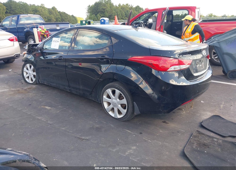 2013 HYUNDAI ELANTRA VIN: 5NPDH4AE9DH251359