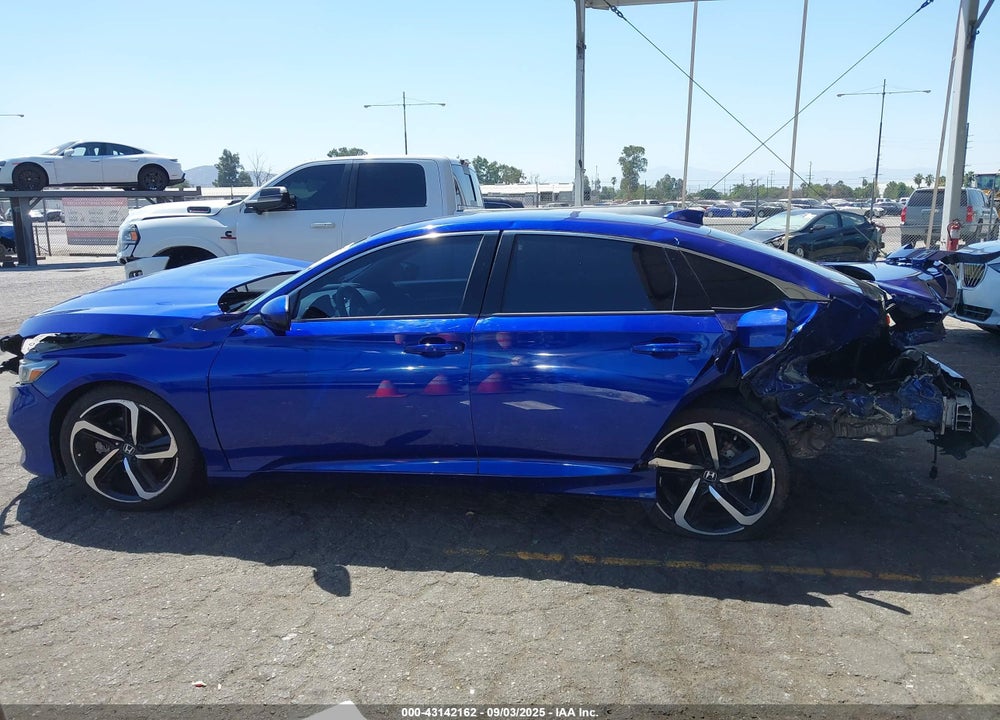2018 HONDA ACCORD VIN: 1HGCV1F39JA061835