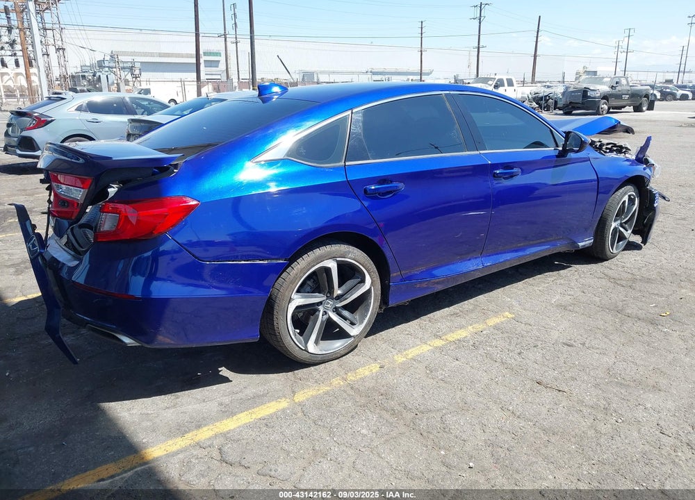 2018 HONDA ACCORD VIN: 1HGCV1F39JA061835