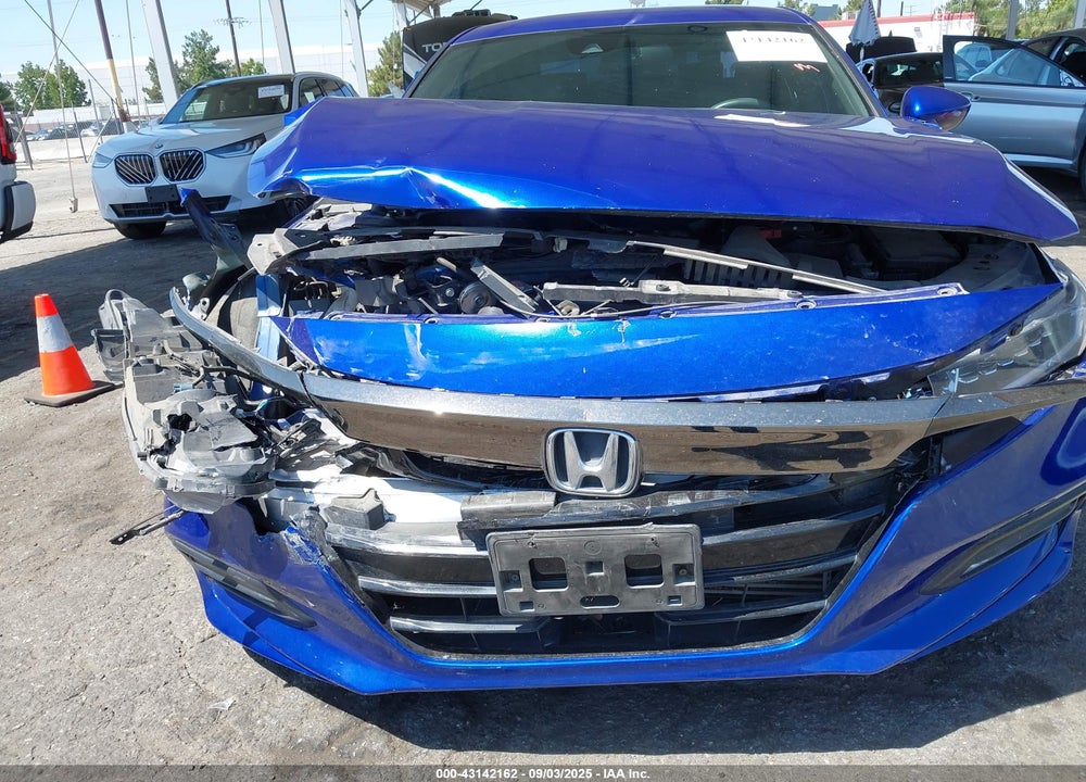 2018 HONDA ACCORD VIN: 1HGCV1F39JA061835