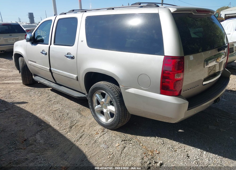 2007 CHEVROLET SUBURBAN 1500 LT VIN: 3GNFK16397G132022
