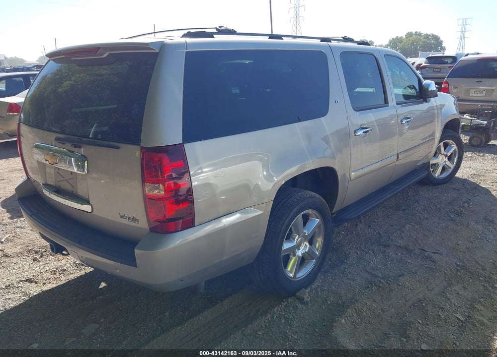 2007 CHEVROLET SUBURBAN 1500 LT VIN: 3GNFK16397G132022