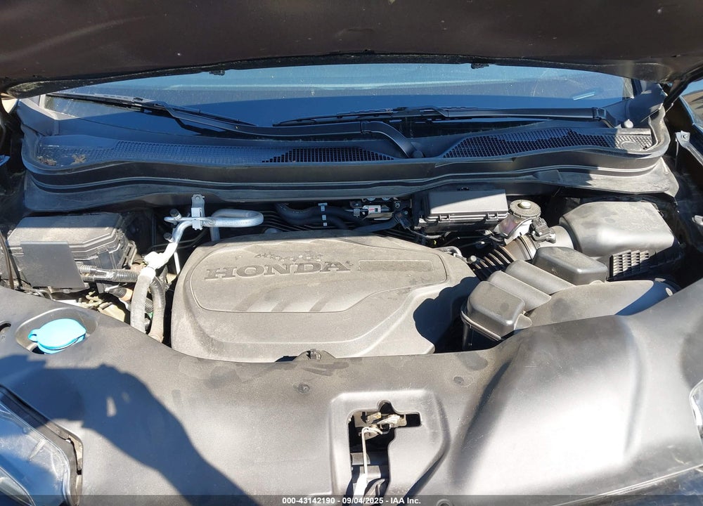 2022 HONDA PILOT VIN: 5FNYF6H33NB078865