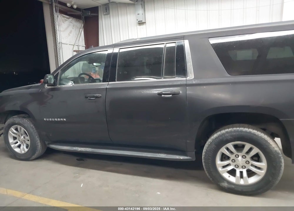 2017 CHEVROLET SUBURBAN VIN: 1GNSKGKC7HR293428
