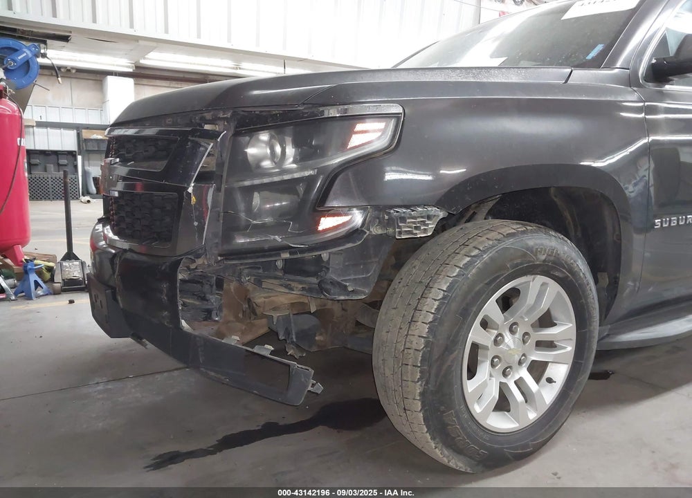 2017 CHEVROLET SUBURBAN VIN: 1GNSKGKC7HR293428