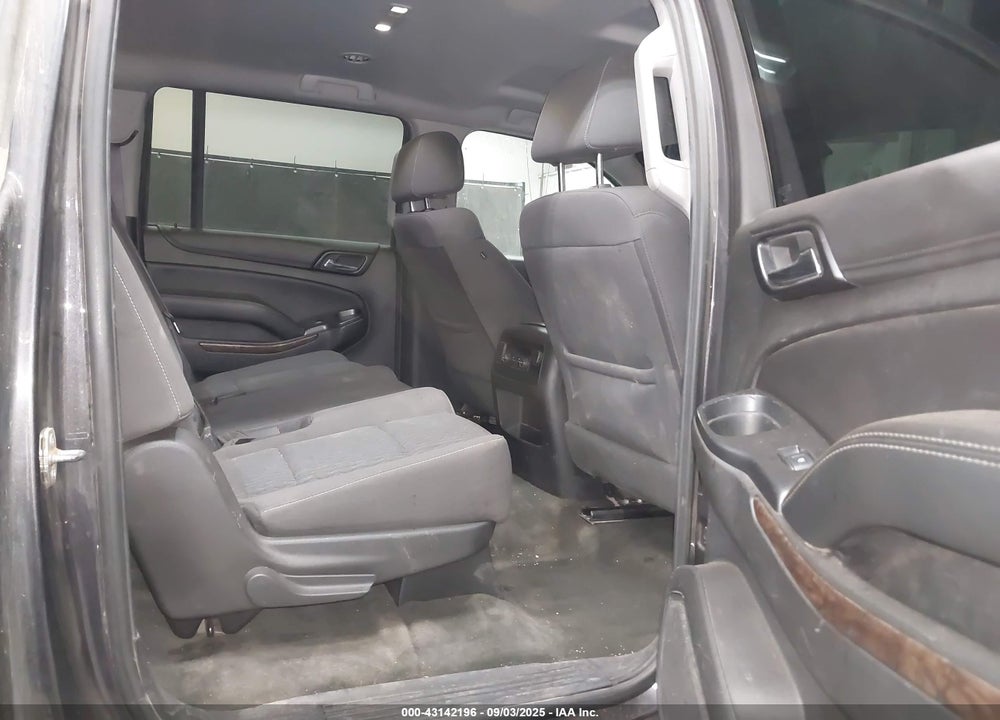 2017 CHEVROLET SUBURBAN VIN: 1GNSKGKC7HR293428