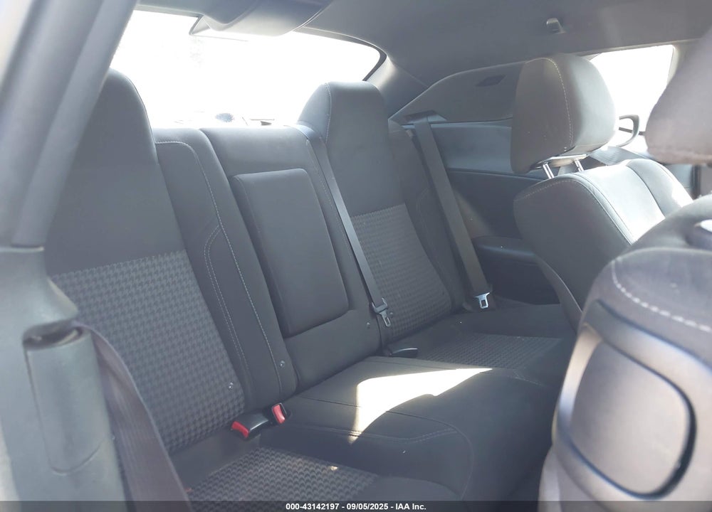 2016 DODGE CHALLENGER VIN: 2C3CDZAG5GH113650
