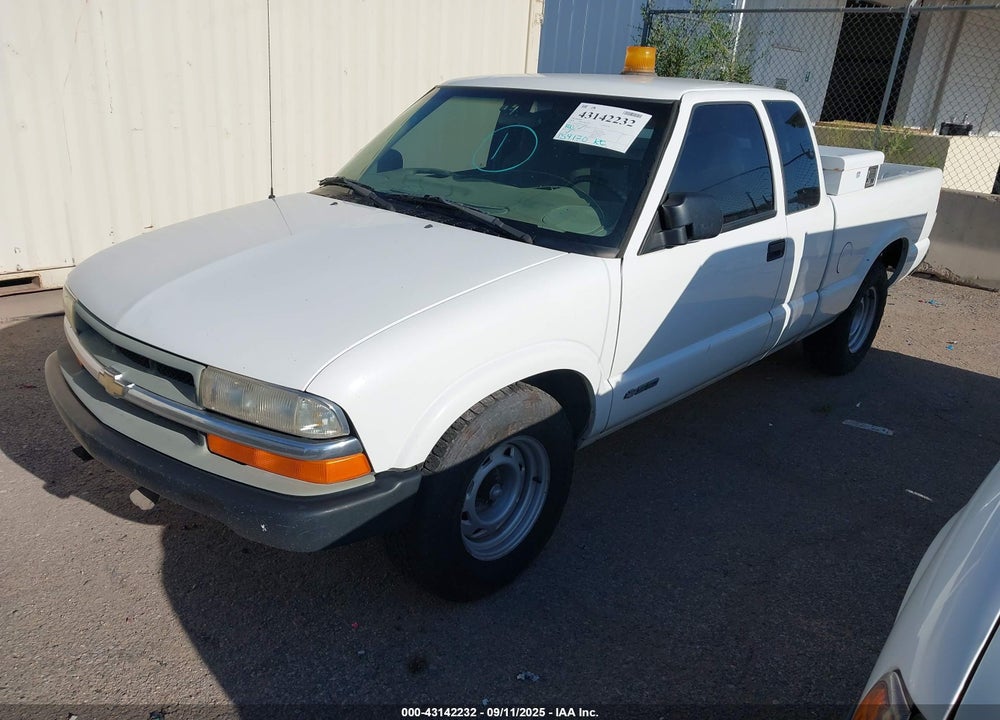 2000 CHEVROLET S-10 VIN: 1GCCS19W1YK297316
