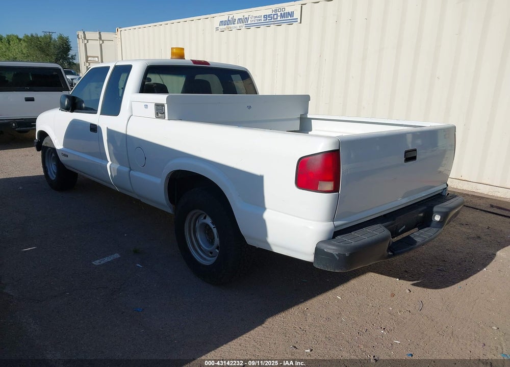 2000 CHEVROLET S-10 VIN: 1GCCS19W1YK297316