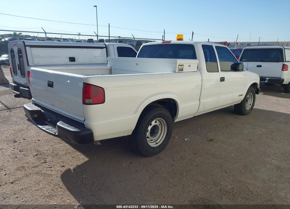 2000 CHEVROLET S-10 VIN: 1GCCS19W1YK297316