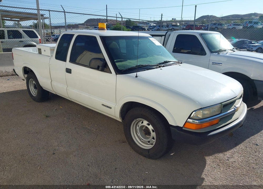 2000 CHEVROLET S-10 VIN: 1GCCS19W1YK297316
