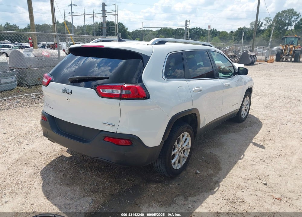 2015 JEEP CHEROKEE VIN: 1C4PJLCB4FW700037