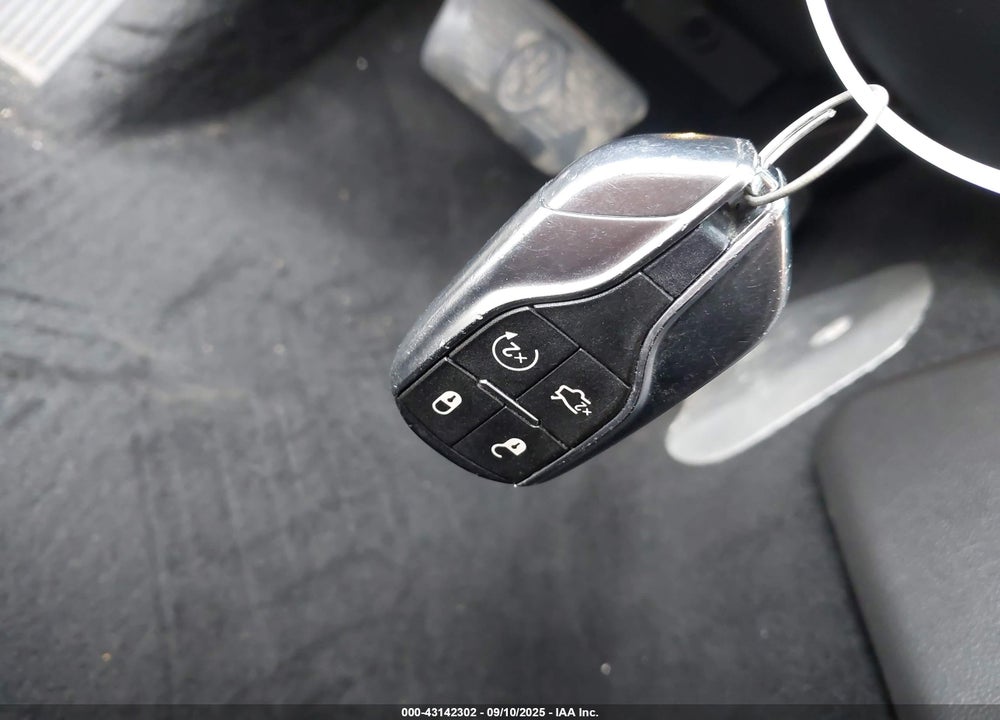2014 MASERATI QUATTROPORTE VIN: ZAM56RRA8E1109923
