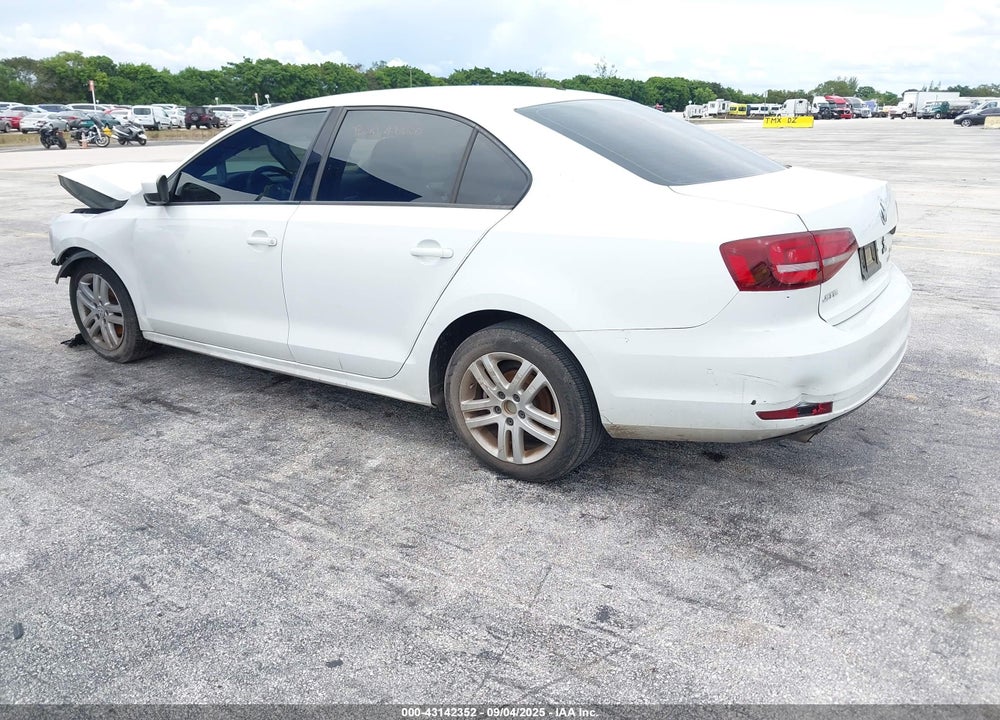 2018 VOLKSWAGEN JETTA VIN: 3VW2B7AJ4JM237315