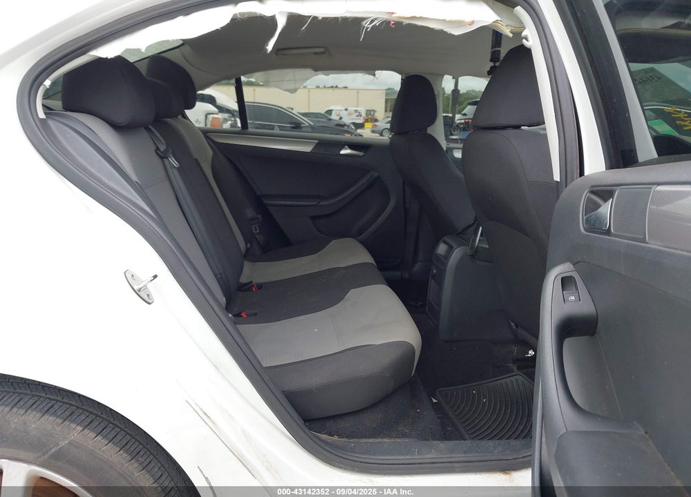 2018 VOLKSWAGEN JETTA VIN: 3VW2B7AJ4JM237315