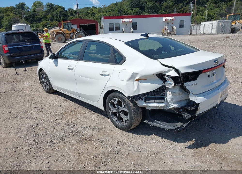2019 KIA FORTE VIN: 3KPF24ADXKE087302