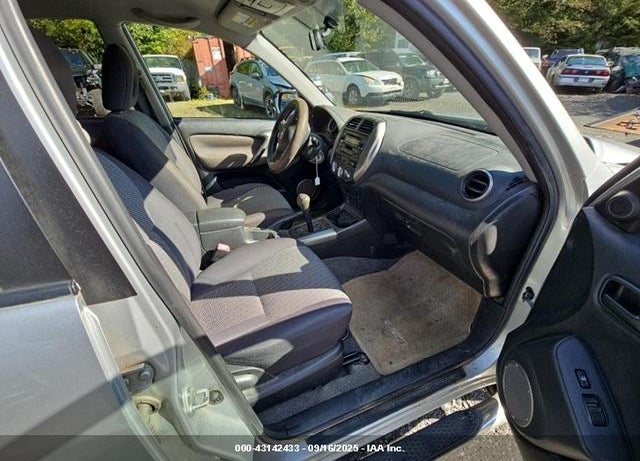 2004 TOYOTA RAV4 VIN: JTEHD20V440006965