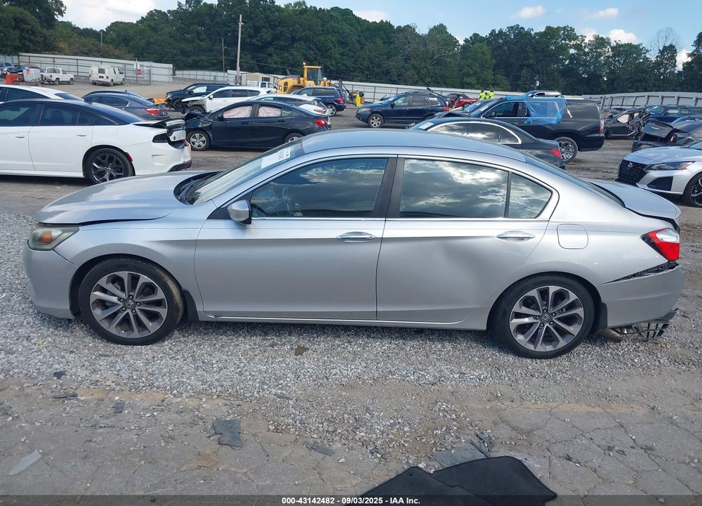 2014 HONDA ACCORD VIN: 1HGCR2F52EA142239