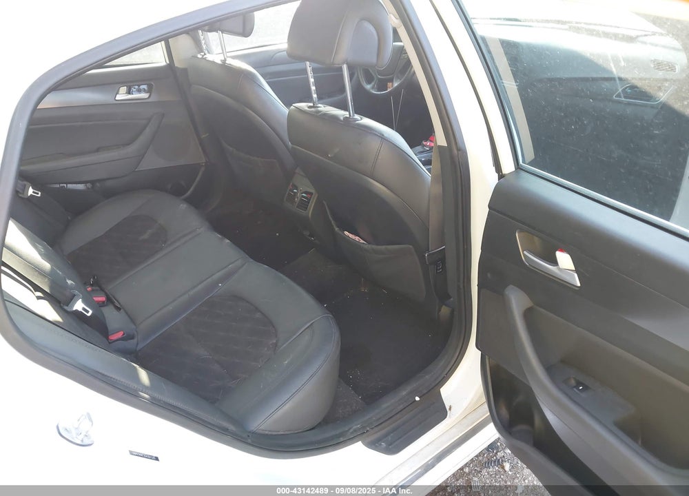 2016 HYUNDAI SONATA VIN: 5NPE34AF2GH307335
