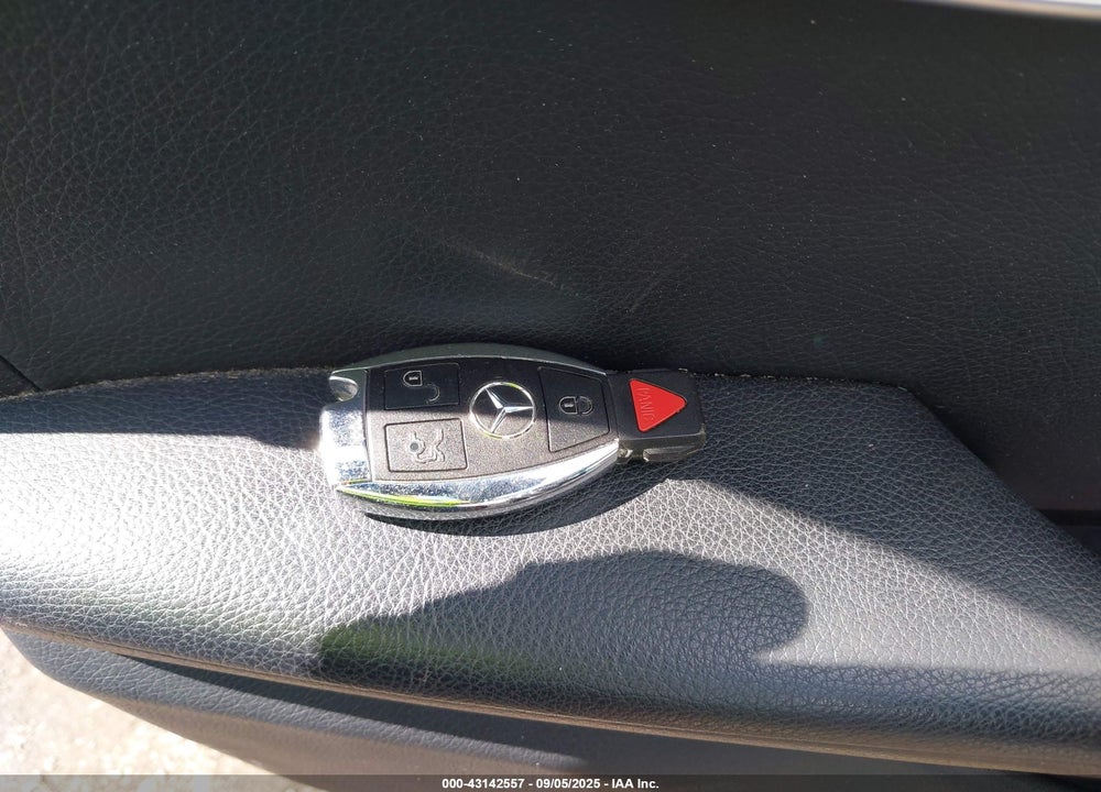 2017 MERCEDES-BENZ GLC CLASS VIN: WDC0G4KB3HF145926