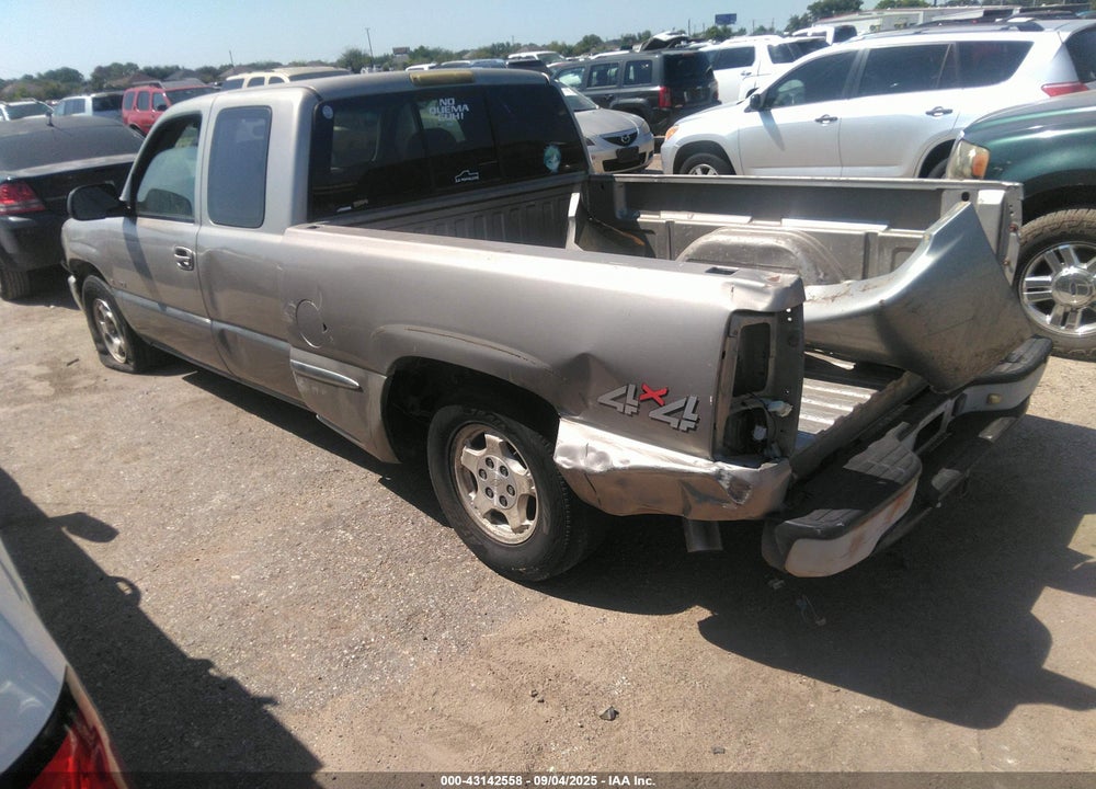 1999 CHEVROLET SILVERADO 1500 LS VIN: 2GCEC19T7X1168054