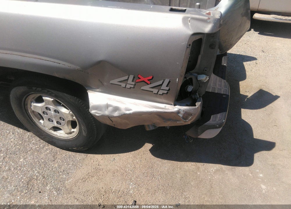 1999 CHEVROLET SILVERADO 1500 LS VIN: 2GCEC19T7X1168054