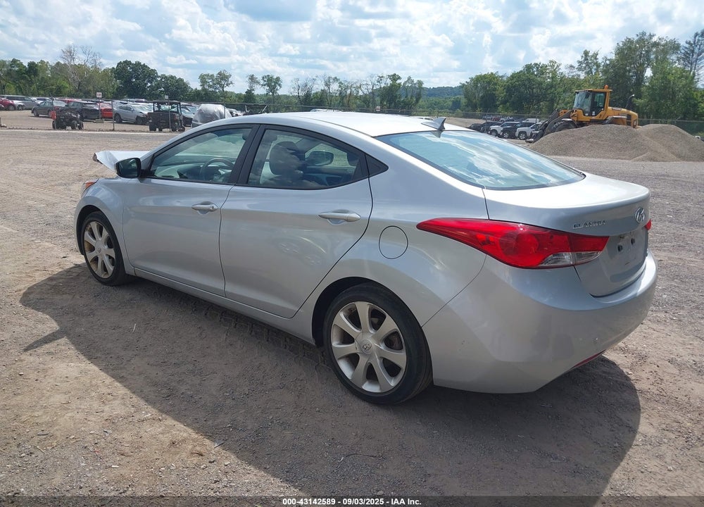 2013 HYUNDAI ELANTRA VIN: 5NPDH4AE0DH172095