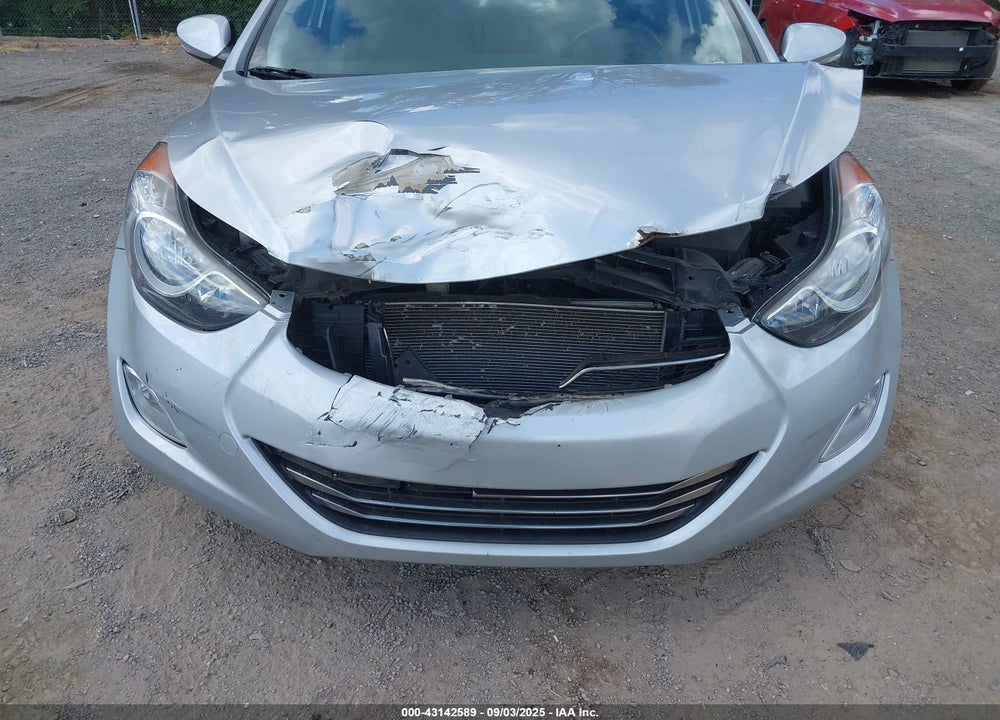 2013 HYUNDAI ELANTRA VIN: 5NPDH4AE0DH172095