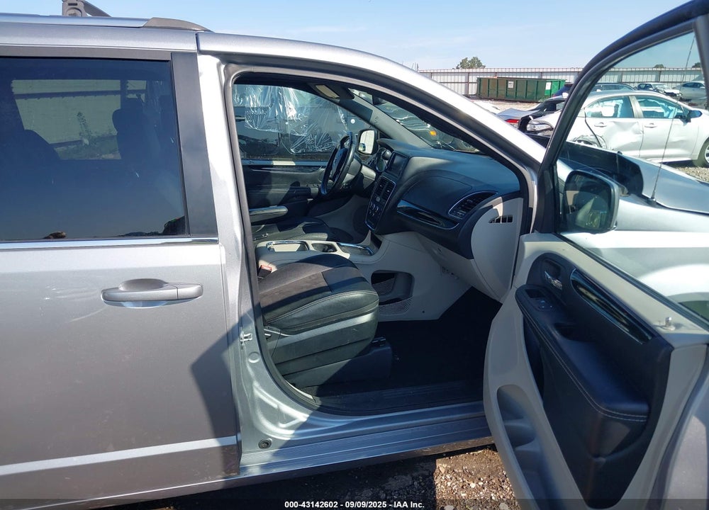 2019 DODGE GRAND CARAVAN VIN: 2C4RDGCG7KR636114