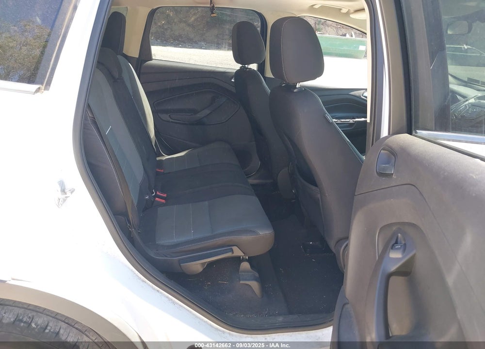 2015 FORD ESCAPE VIN: 1FMCU9GX2FUB23207