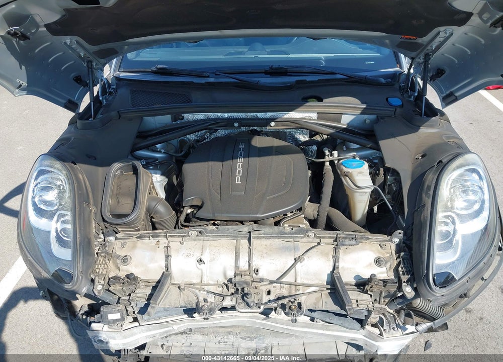 2017 PORSCHE MACAN VIN: WP1AA2A54HLB02143