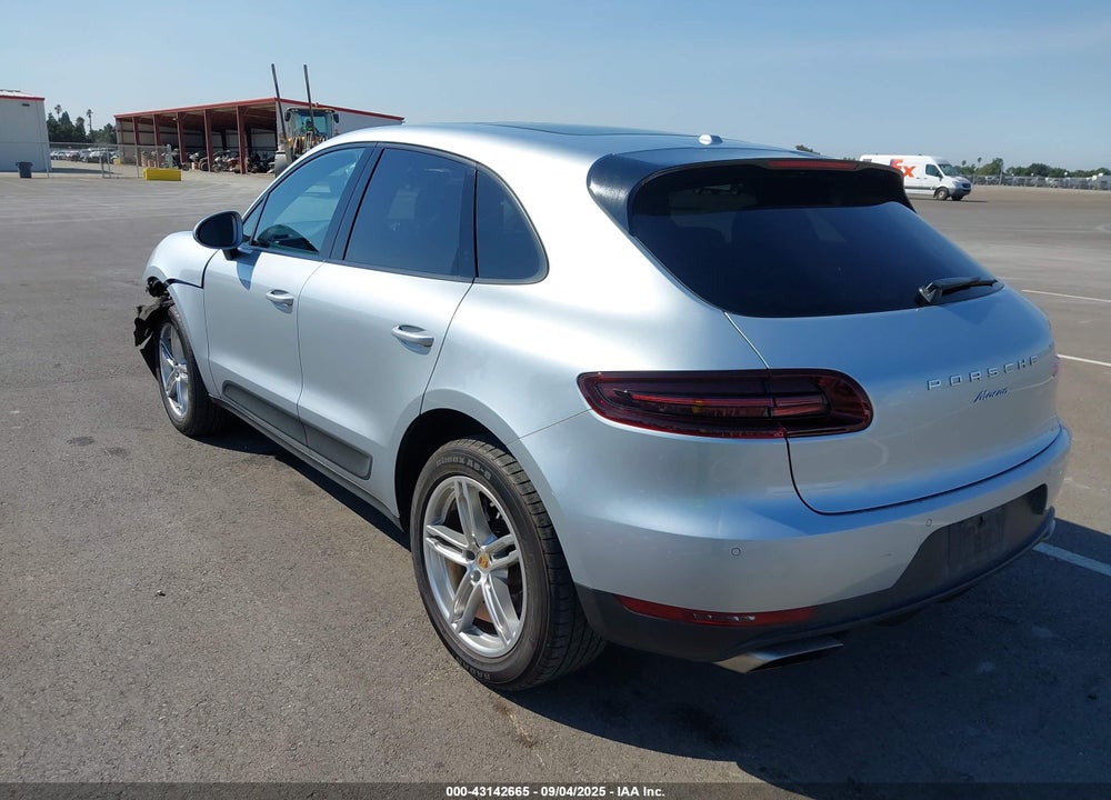 2017 PORSCHE MACAN VIN: WP1AA2A54HLB02143