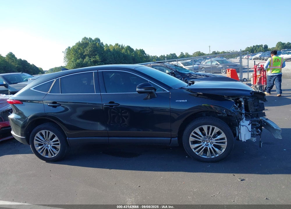 2021 TOYOTA VENZA VIN: JTEAAAAH1MJ009555