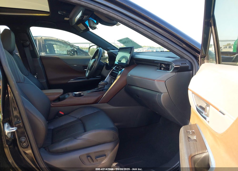 2021 TOYOTA VENZA VIN: JTEAAAAH1MJ009555