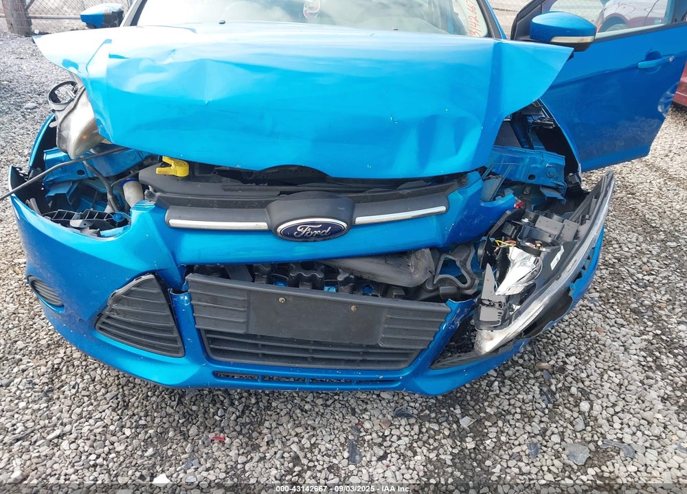 2014 FORD FOCUS VIN: 1FADP3F24EL172552