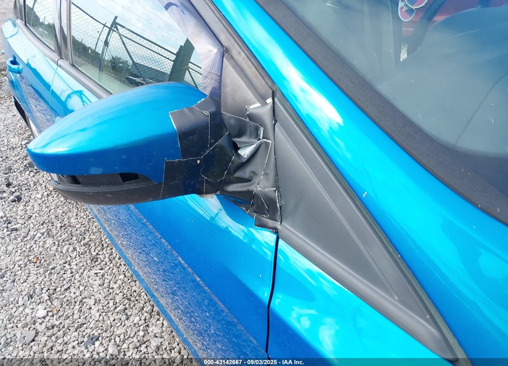 2014 FORD FOCUS VIN: 1FADP3F24EL172552