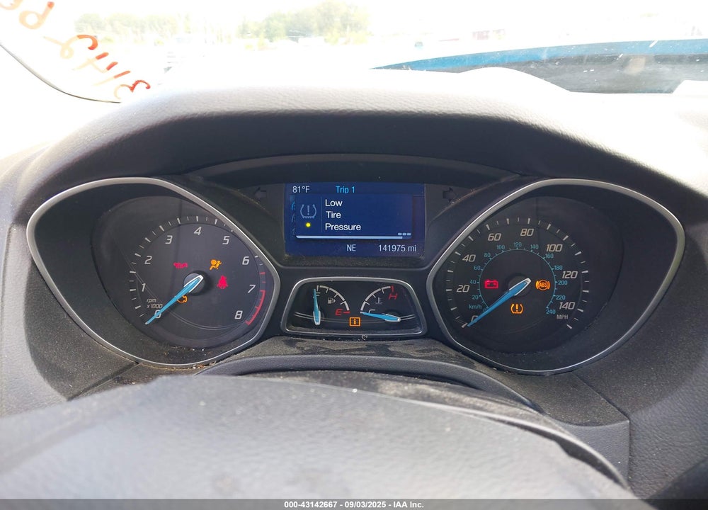 2014 FORD FOCUS VIN: 1FADP3F24EL172552